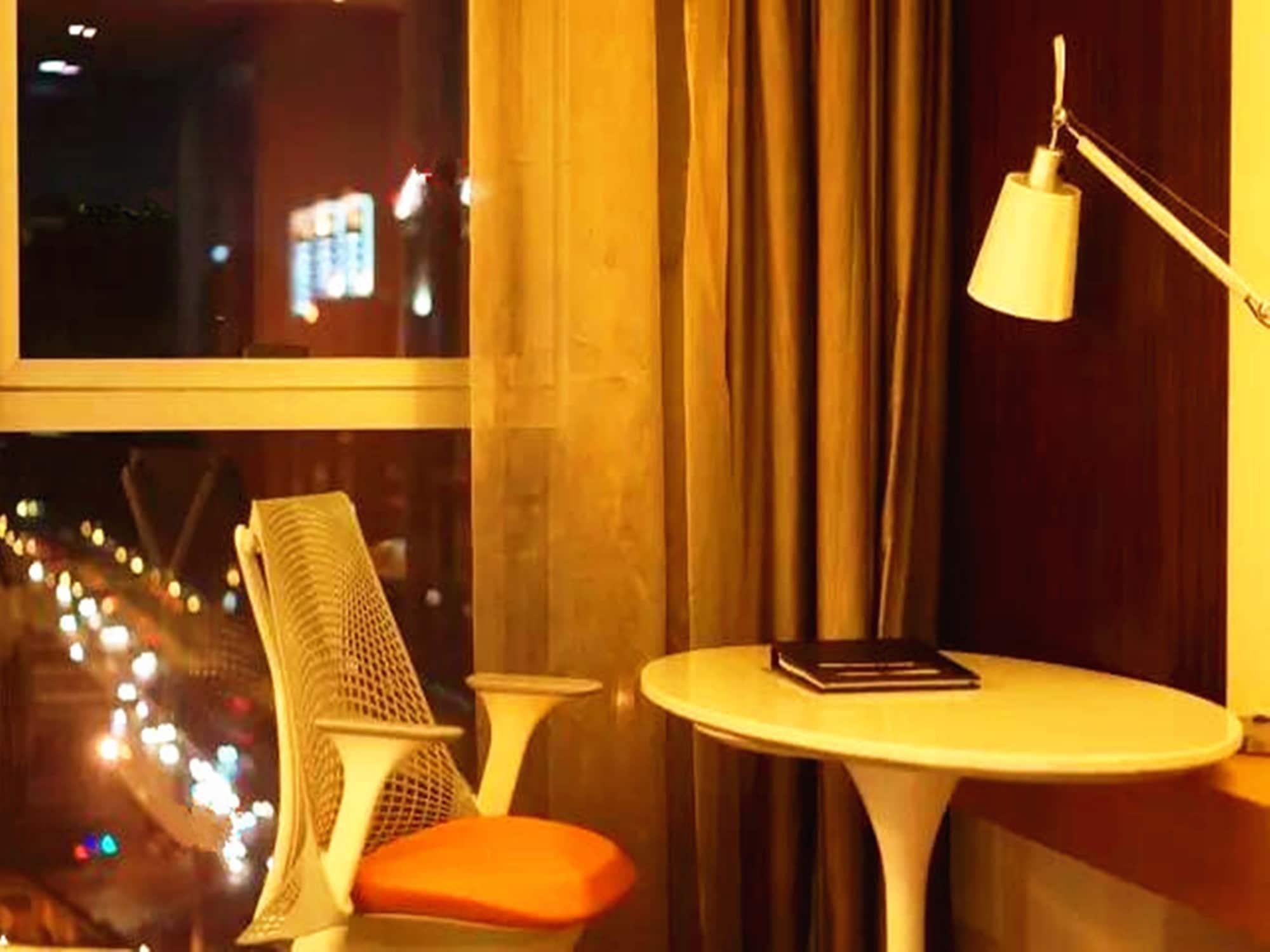 Hilton Garden Inn Chengdu Huayang Bagian luar foto