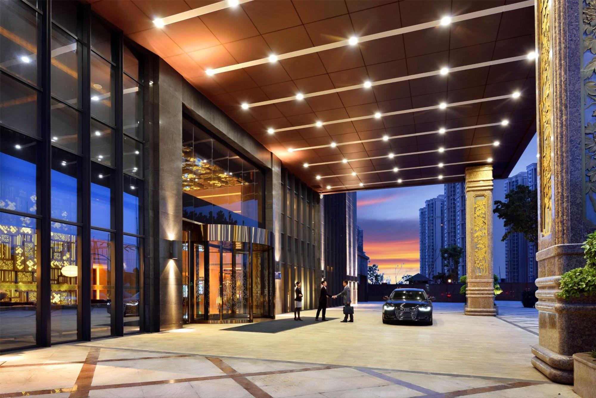 Hilton Garden Inn Chengdu Huayang Bagian luar foto