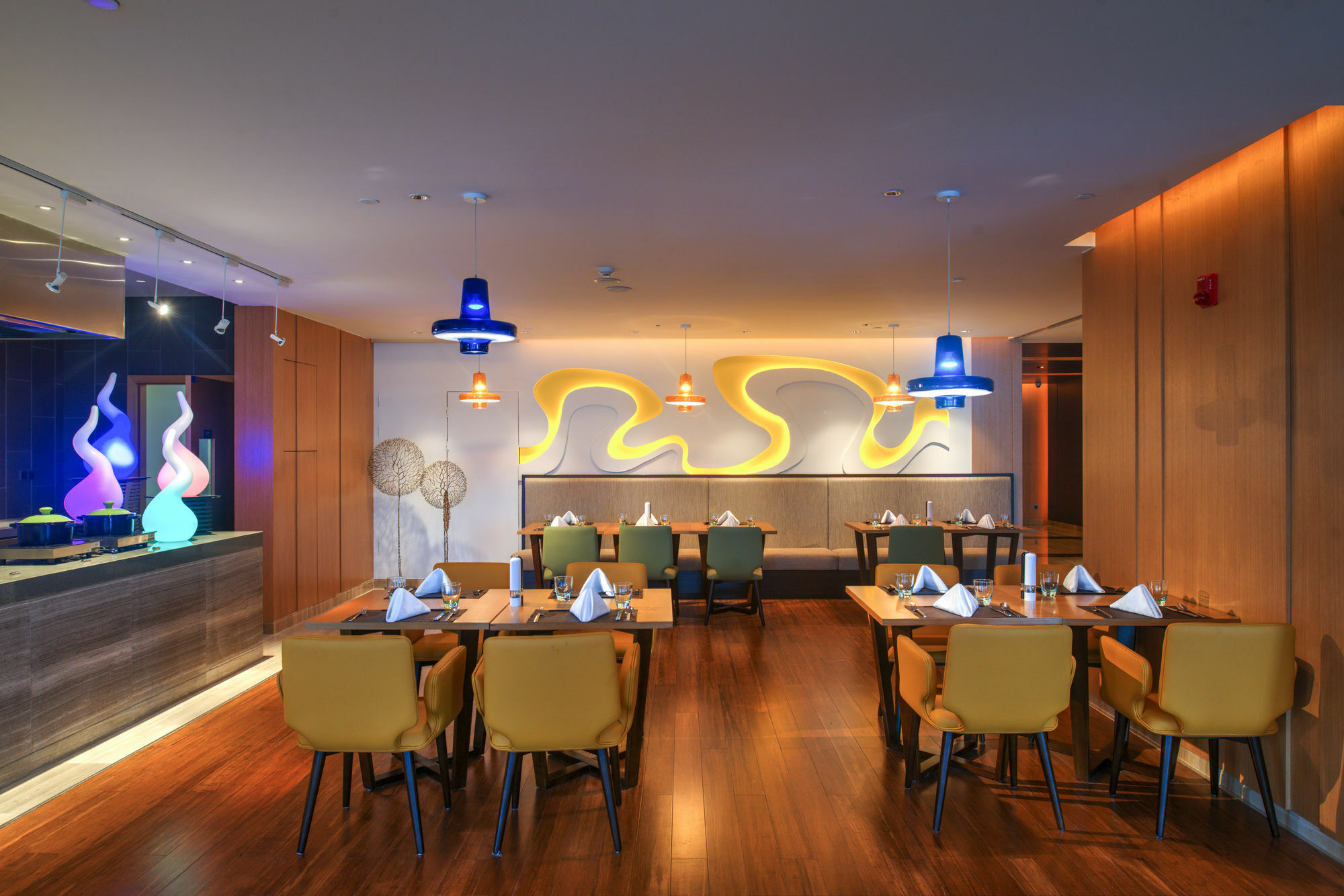 Hilton Garden Inn Chengdu Huayang Bagian luar foto