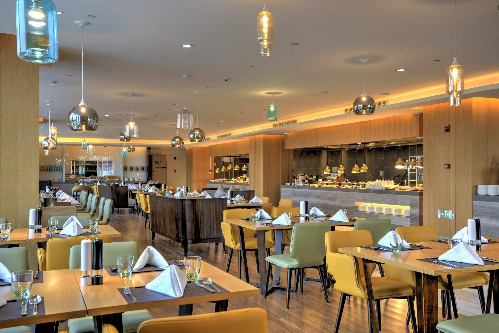 Hilton Garden Inn Chengdu Huayang Bagian luar foto